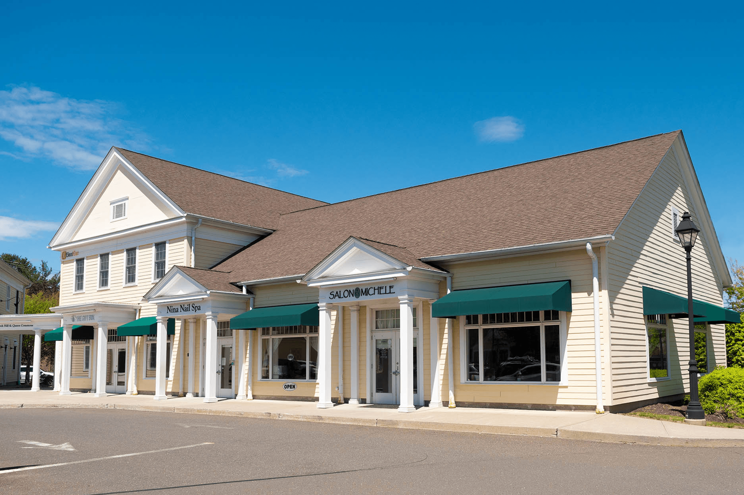 salon-spa-storefront-newtown-ct