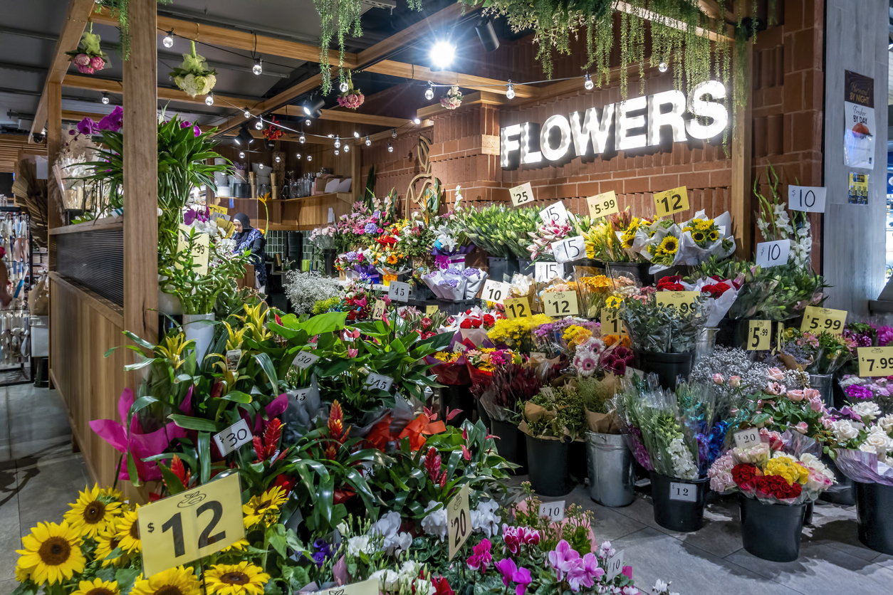 Shops-image-of-assorted-flower-display-at-front-of-the-store-newtown-ct