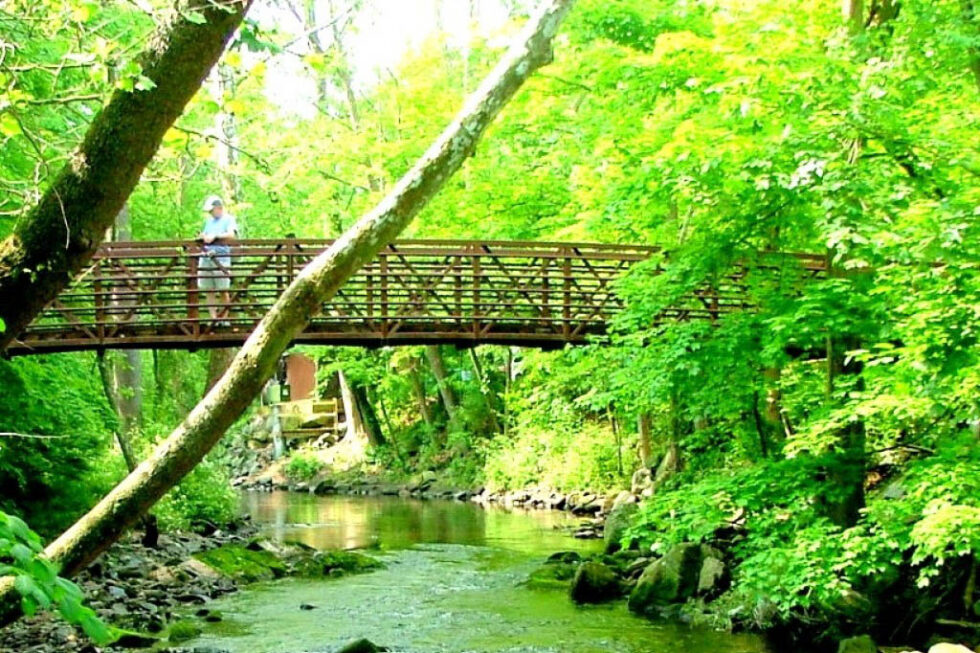 The-Glen-Bridge-and-Water-newtown-ct