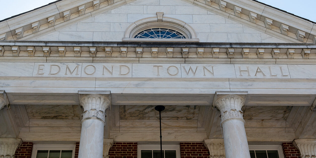 EdmondTownHall_Newtown